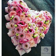 Pink Mixed Flower Heart