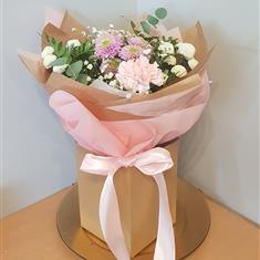 Blush pink and cream Rose -handtied flowers 