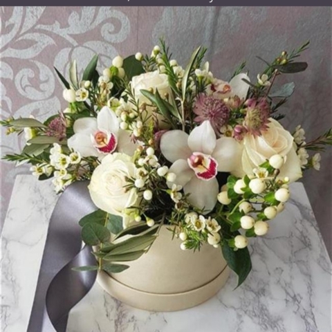 Catherine Ivory Orchid Hatbox