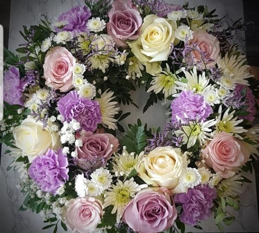 Mixed Floral Wreath Rose Lilac & Cream